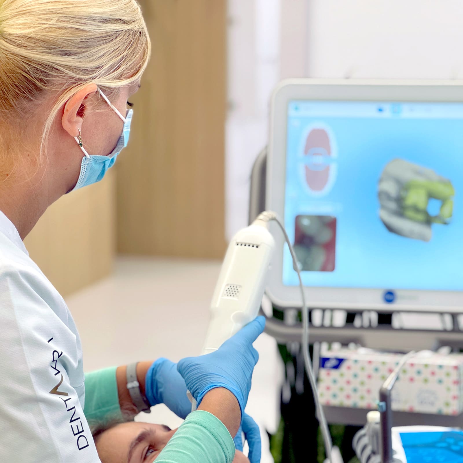 Stomatologická klinika DENTAKRA Poprad Vám ponúka maximálnu kvalitu, špičkové technológie a záruku 6 rokov na všetky výkony.